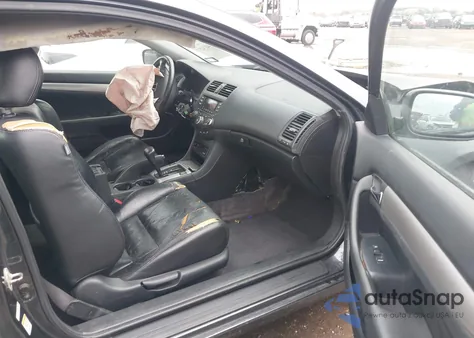 2005 Honda Accord 3.0 Ex z USA, uszkodzony, nr VIN 1HGCM82695A011552